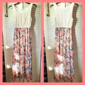 NEW Junior Medium Floral Summer Maxi Dress